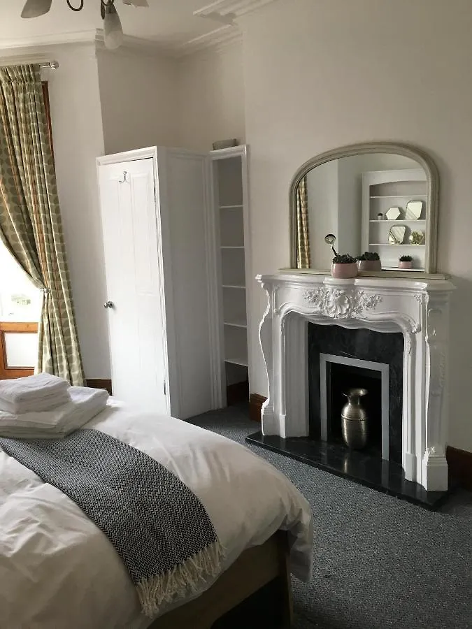 West Jesmond Upper Apartment Newcastle-upon-Tyne