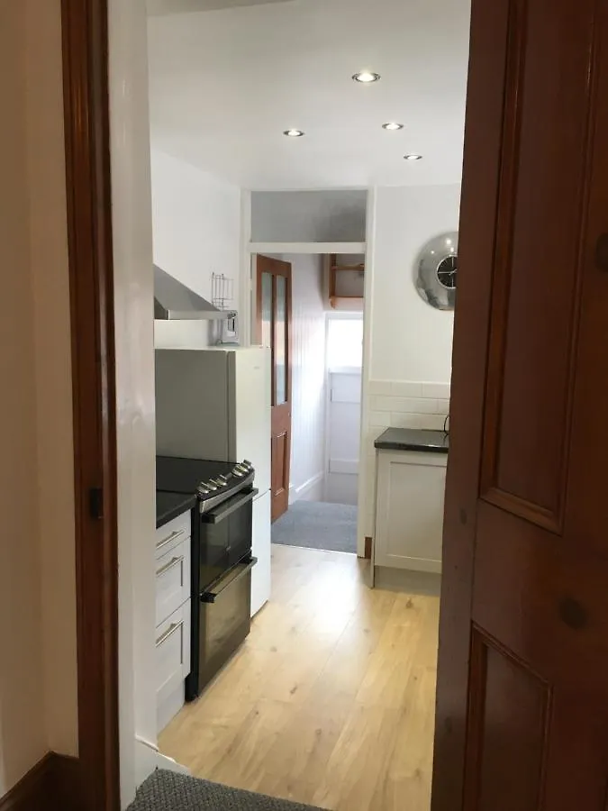 West Jesmond Upper Apartment Newcastle upon Tyne 0*,